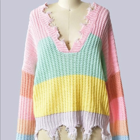 DISTRESSED COLORBLOCK V-NECK SWEATER - Picture 3 of 3